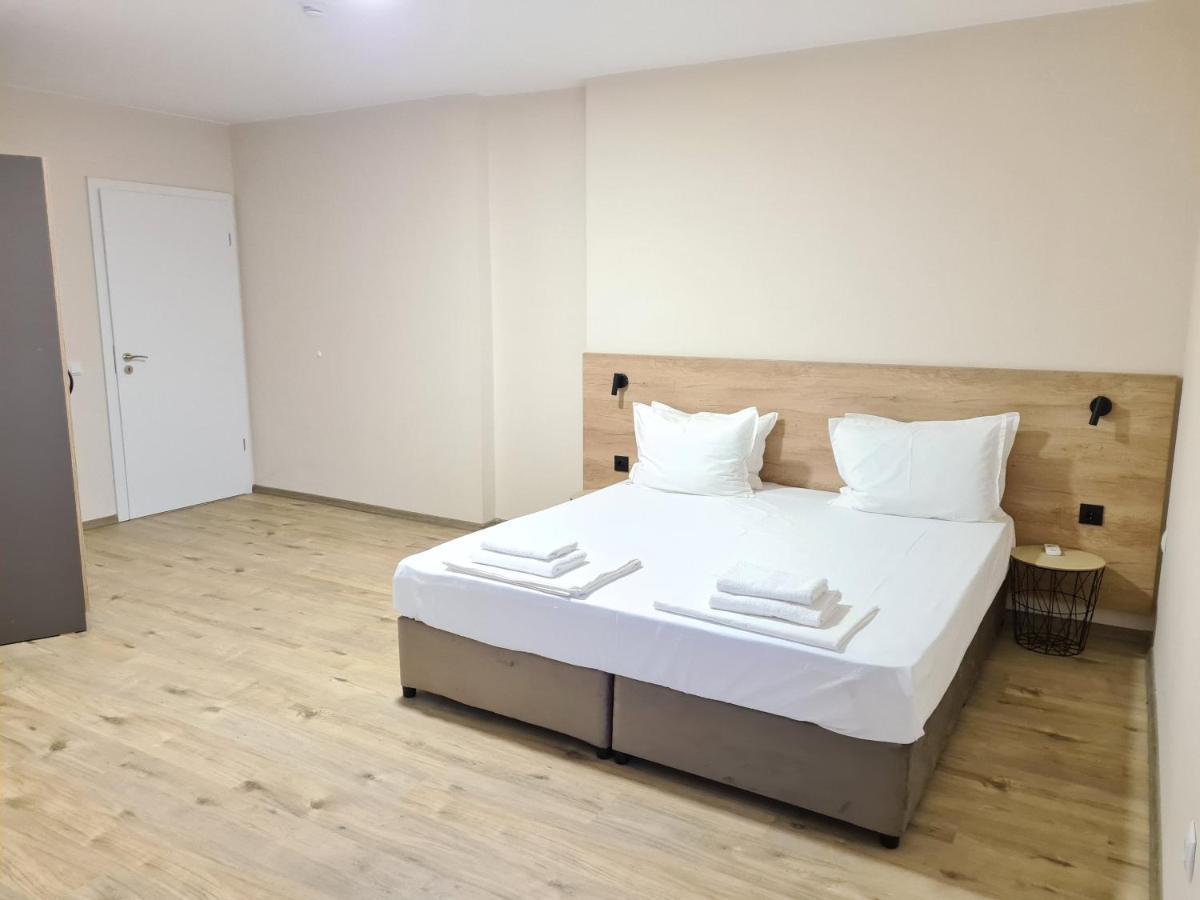 Happy Apartment *